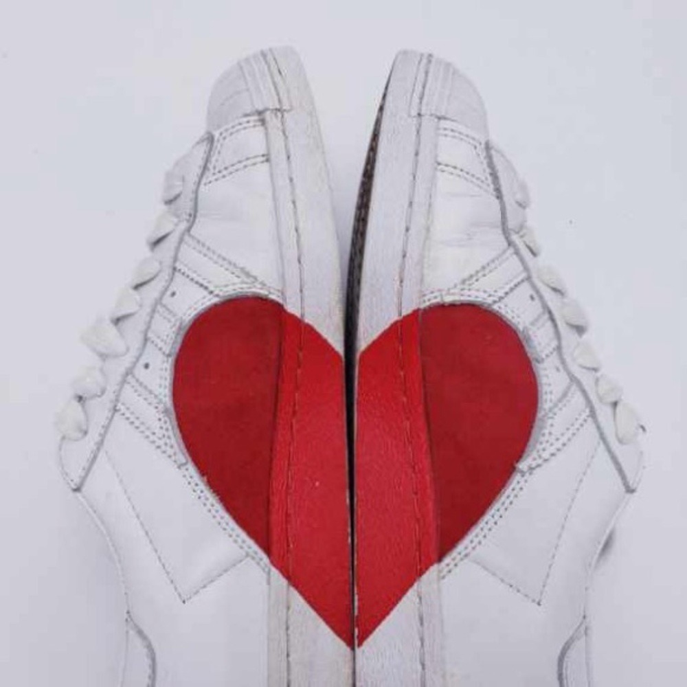 Adidas Valentine's Day Heart Superstar 80s Half‎ Heart Sneakers Women's 6.5